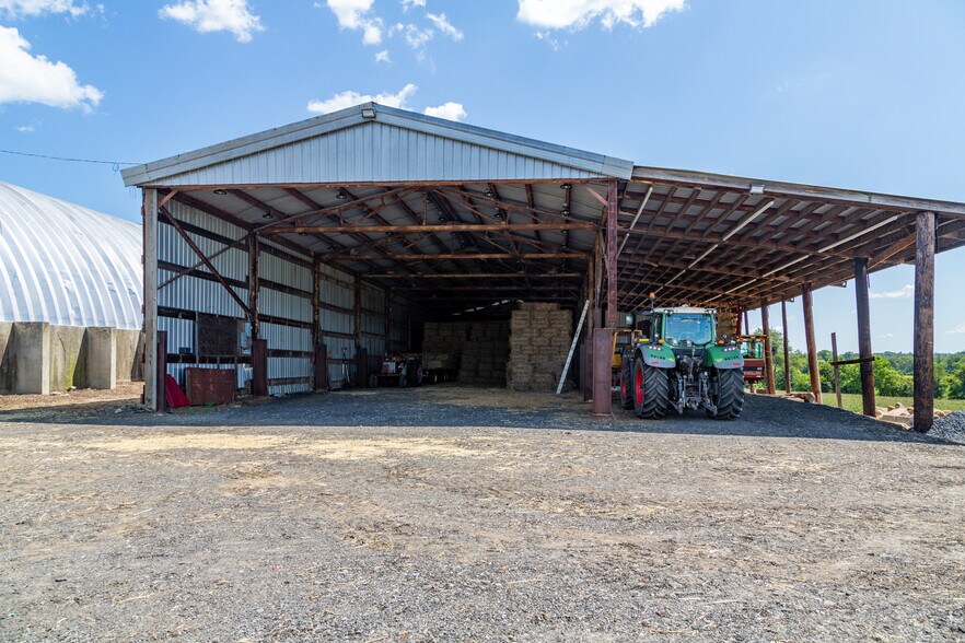 More Photos Of 27058 Mount Pleasant Rd, Columbus Winery Vineyard For Sale