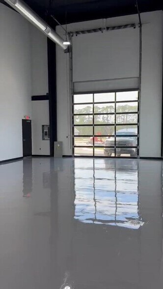 More Photos Of 32502 Tamina Rd, Magnolia Office For Lease