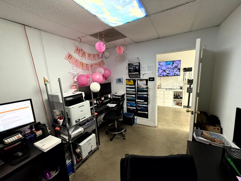 More Photos Of 1447 Santa Fe Ave, Long Beach Manufacturing For Sale