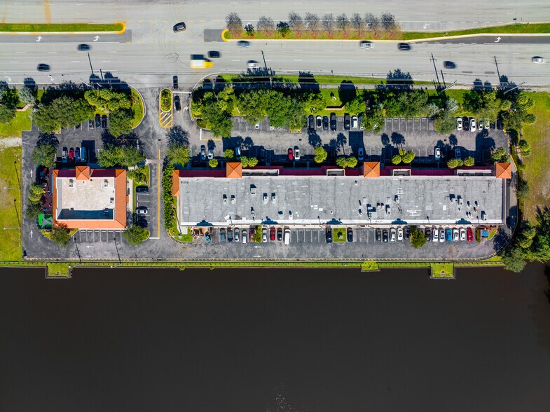 More Photos Of 11302-11386 Miramar Pky, Miramar Unknown For Lease