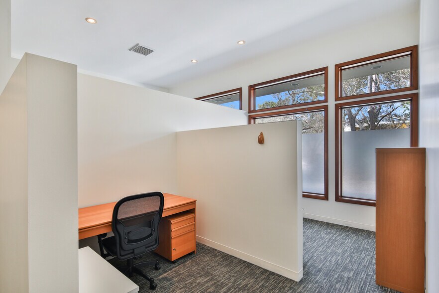More Photos Of 411 Culver Blvd, Playa Del Rey Office Residential For Sale
