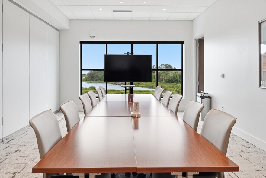 More Photos Of 1650 US Highway 1 S, Saint Augustine Office For Lease