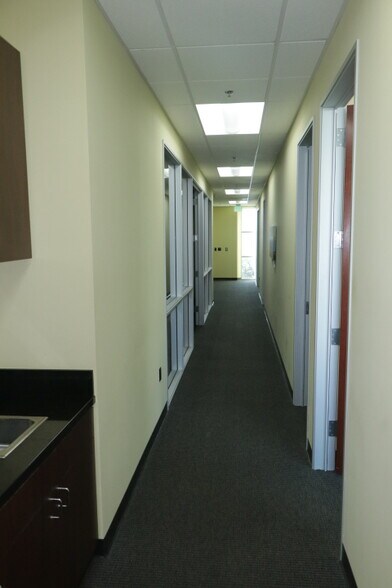 More Photos Of 2816 Columbia St, Torrance Light Distribution For Lease