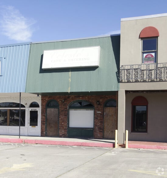 Primary Photo Of 8715 W Judge Perez Dr, Chalmette Freestanding For Lease