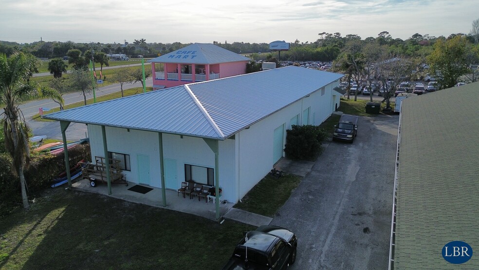 More Photos Of 2755 N BANANA RIVER Dr, Merritt Island Flex For Sale