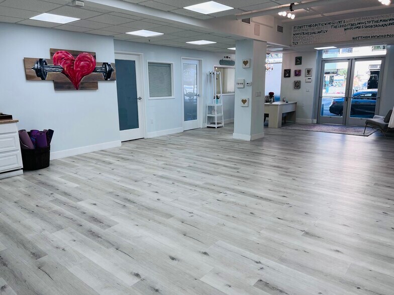 More Photos Of 1540 6th St, Santa Monica Apartments For Lease