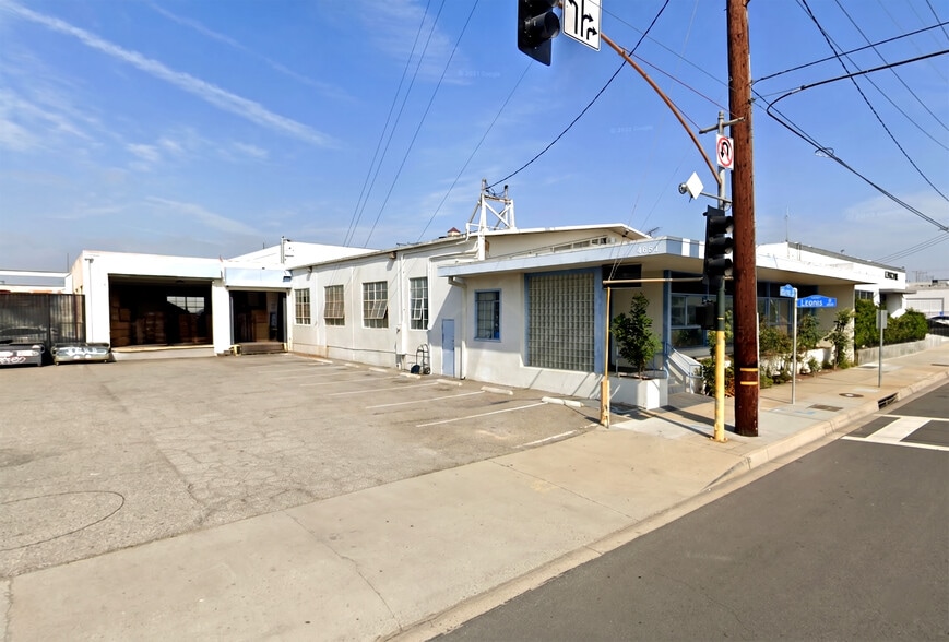 Primary Photo Of 4651 Pacific Blvd, Vernon Manufacturing For Sale