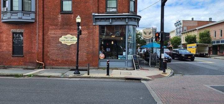 More Photos Of 216 Main St, Saugerties Apartments For Lease