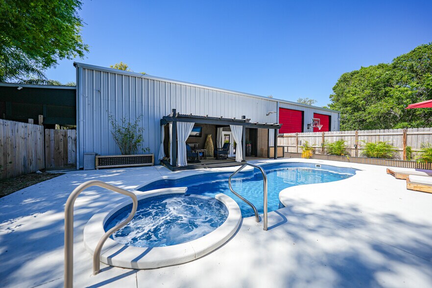 More Photos Of 2461 SW Highway 17, Arcadia Warehouse For Sale