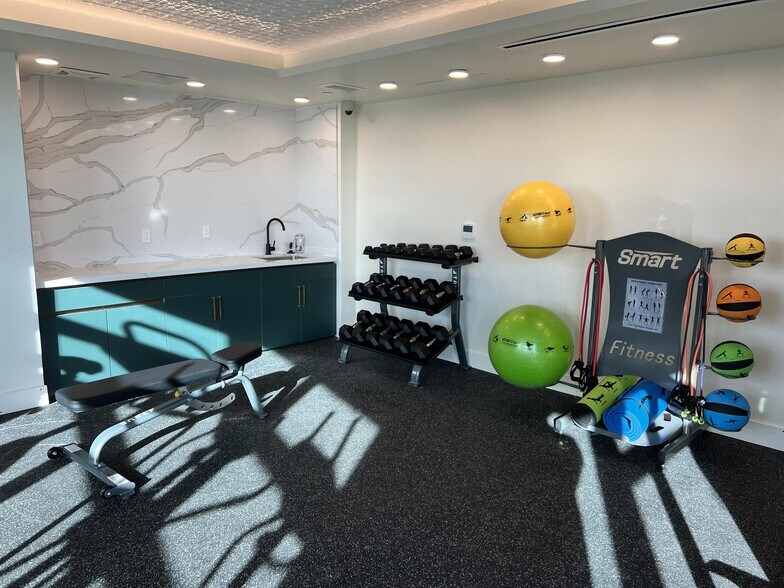 More Photos Of 2556 Telegraph Ave, Berkeley Apartments For Sale