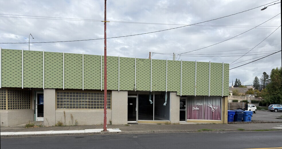 Primary Photo Of 205 Oak St, Kelso Office For Lease