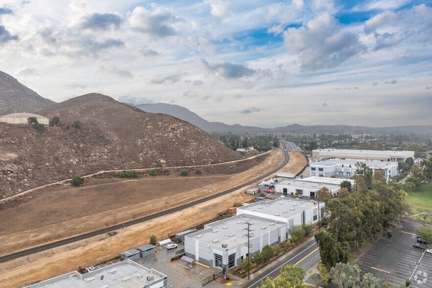 More Photos Of 1850 Rustin Ave, Riverside Warehouse For Lease