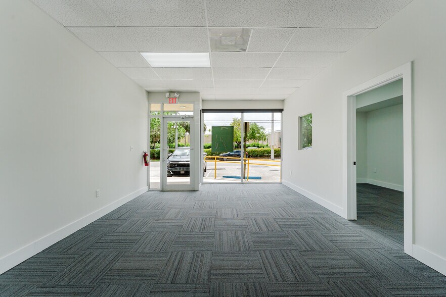 More Photos Of 1817-1847 NE 25th St, Lighthouse Point Unknown For Lease