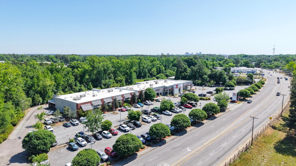 More Photos Of 2136 Sunset Blvd, West Columbia Auto Dealership For Sale