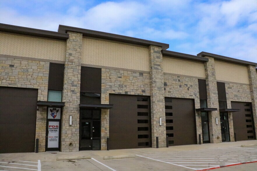 Primary Photo Of 2601 TX-121, Lewisville Showroom For Lease