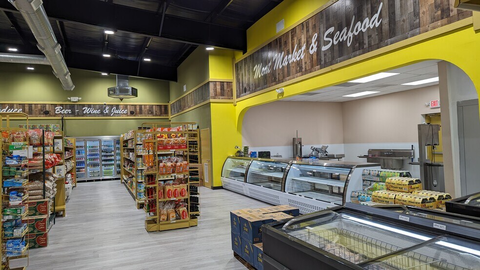 More Photos Of 9710 S Kirkwood Rd, Houston Unknown For Lease