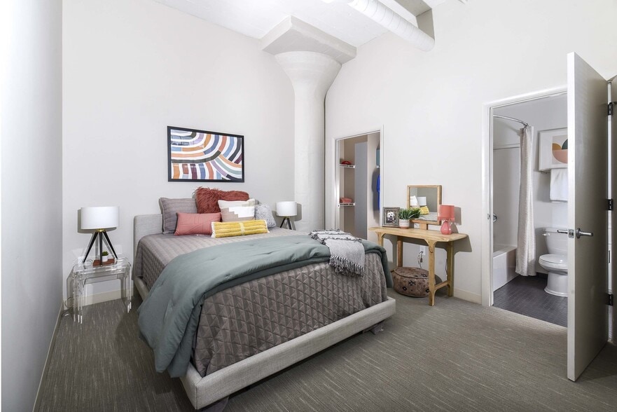 More Photos Of 615 First Ave, Pittsburgh Apartments For Lease