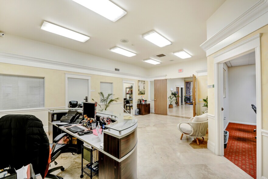 More Photos Of 401 W 4th St, San Bernardino Bank For Sale