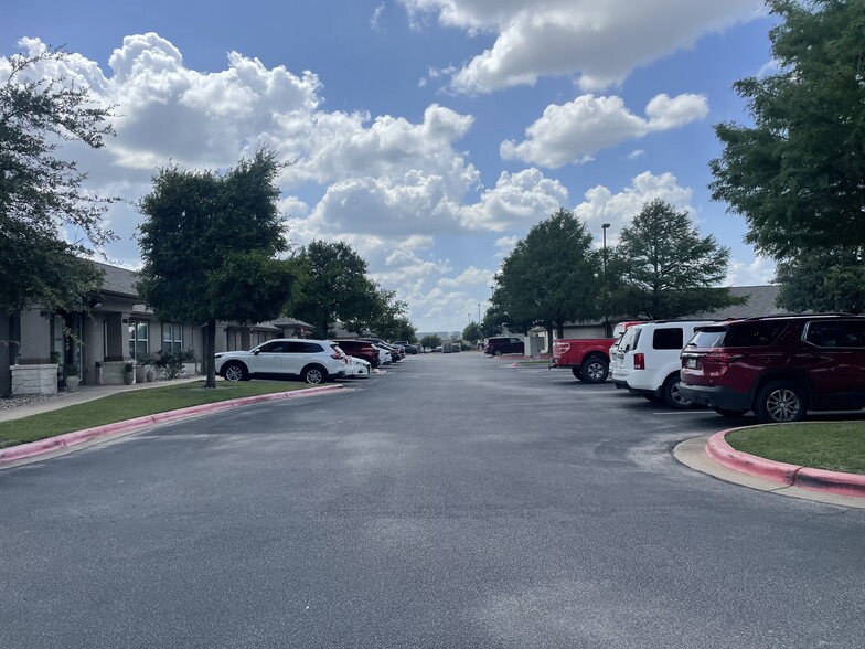 More Photos Of 1508 Dessau Ridge Ln, Austin Medical For Sale