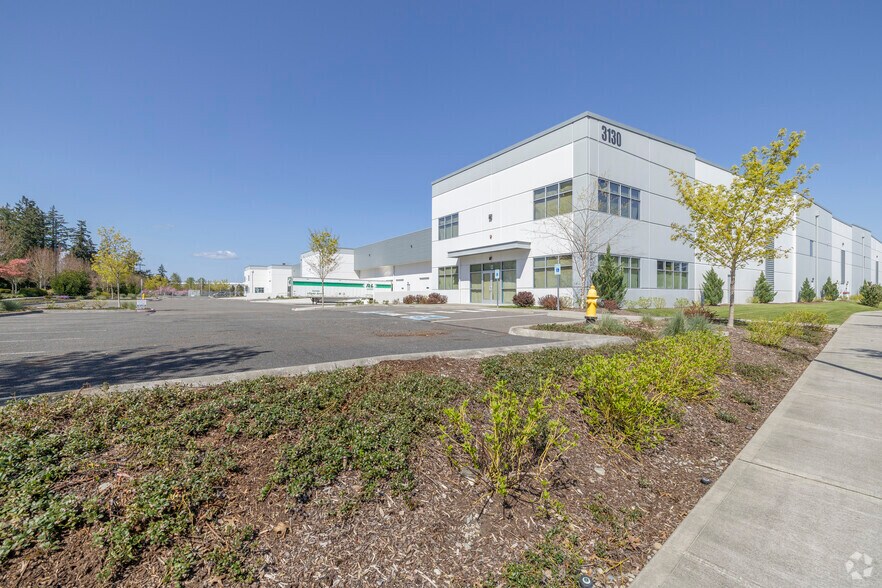 More Photos Of 3130 Hogum Bay Rd NE, Lacey Warehouse For Lease