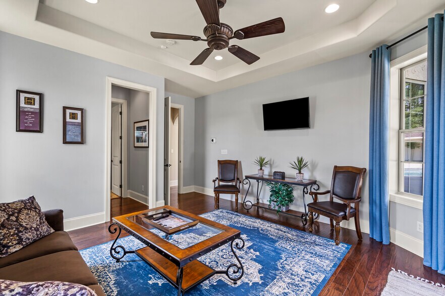More Photos Of 220 Fincher Rd, Pauline Lodge Meeting Hall For Sale
