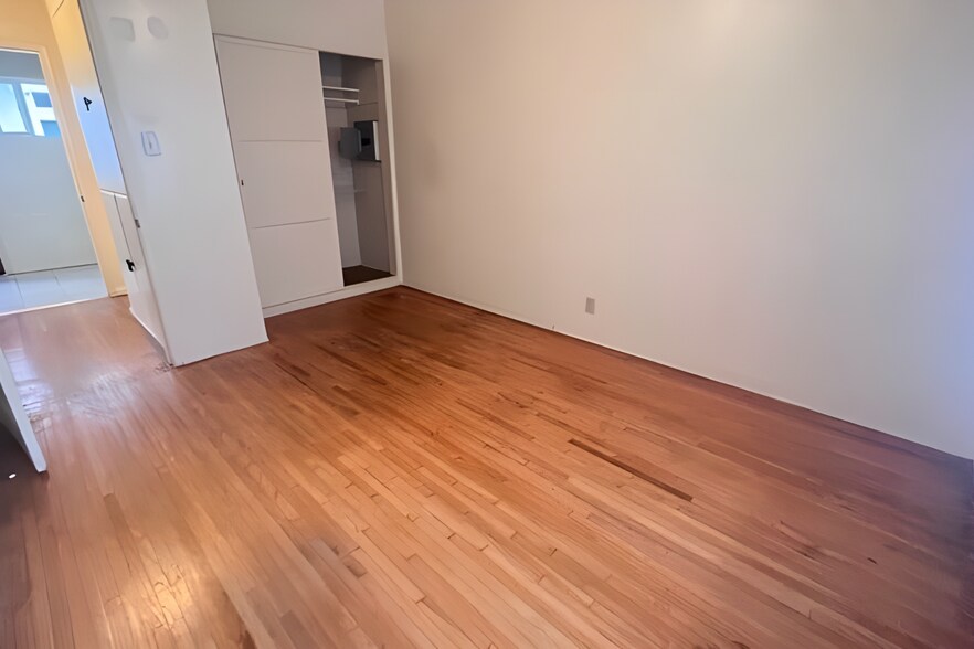 More Photos Of 1026 S Pacific St, Oceanside Apartments For Sale