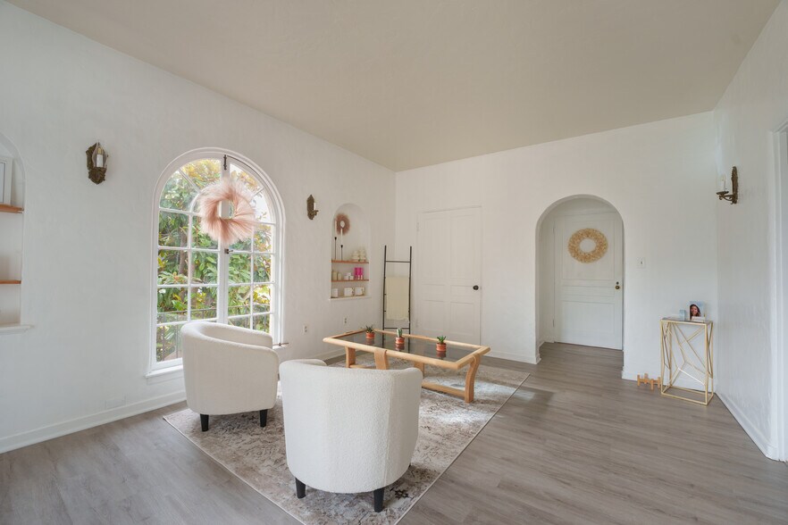 More Photos Of 158 Central Ave, Salinas Office Residential For Sale