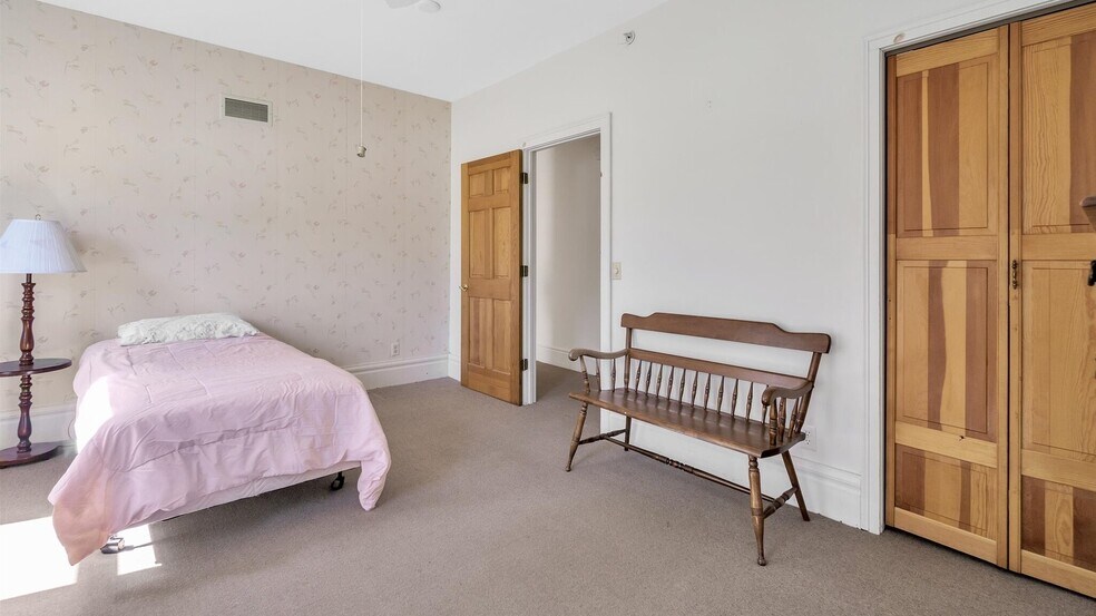 More Photos Of 121 S 5th St, Evansville Assisted Living For Sale