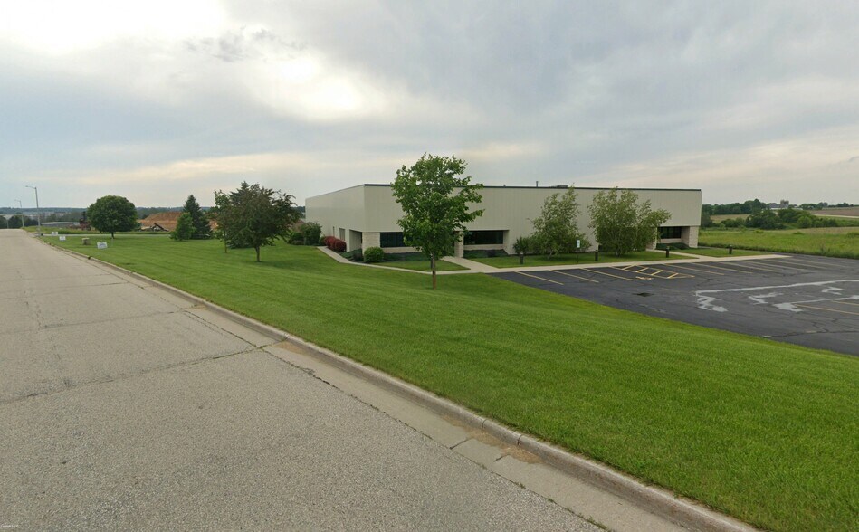 Primary Photo Of 1665-1667 Independence Ave, Hartford Industrial For Lease