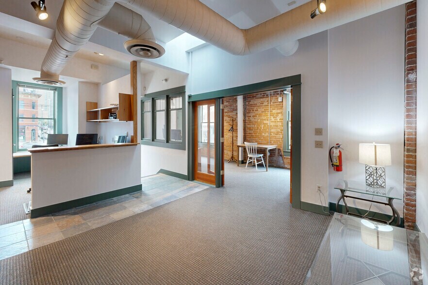 More Photos Of 1525 17th St, Denver Loft Creative Space For Lease