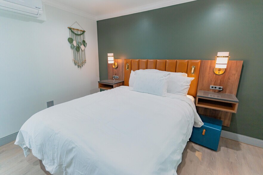 More Photos Of 1107 N Broadway, Santa Maria Hotel For Sale