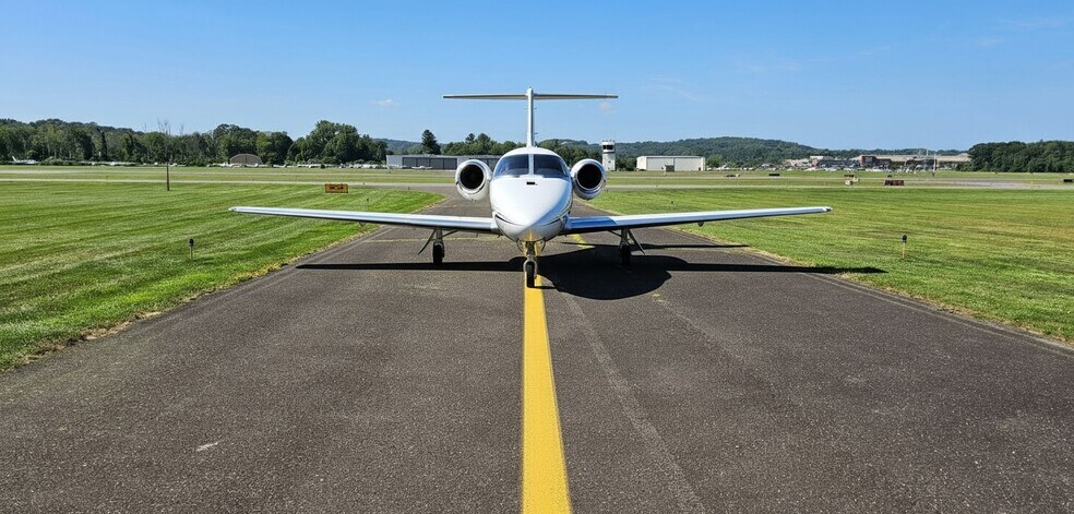 More Photos Of 45B Miry Brook Rd, Danbury Manufacturing For Sale