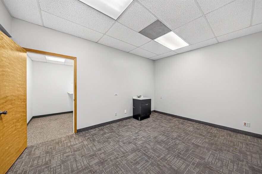 More Photos Of 618 Idaho St, Elko Office For Lease