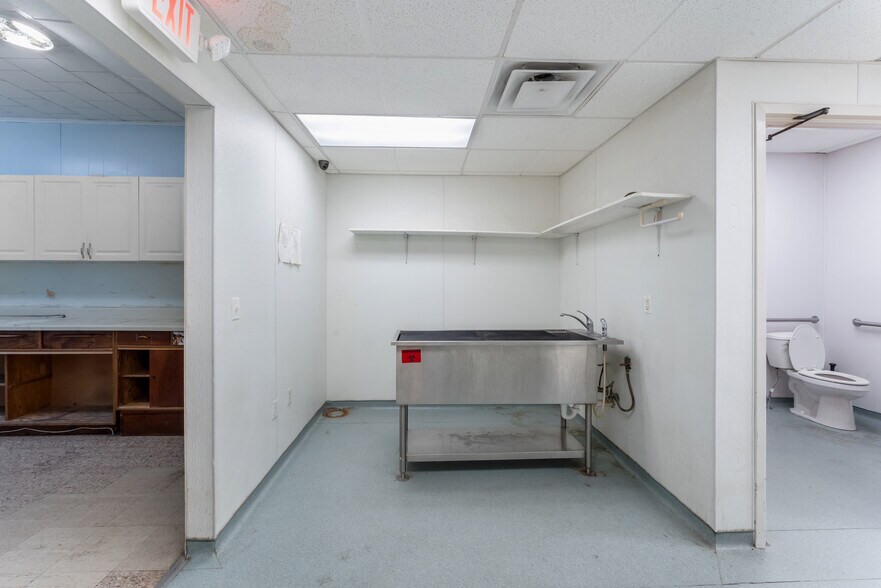 More Photos Of 600 Kennedy Blvd, Union City Apartments For Lease