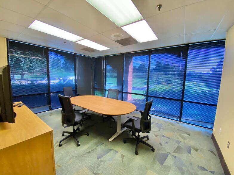 More Photos Of 5100-5190 Commerce Rd, Richmond Unknown For Lease