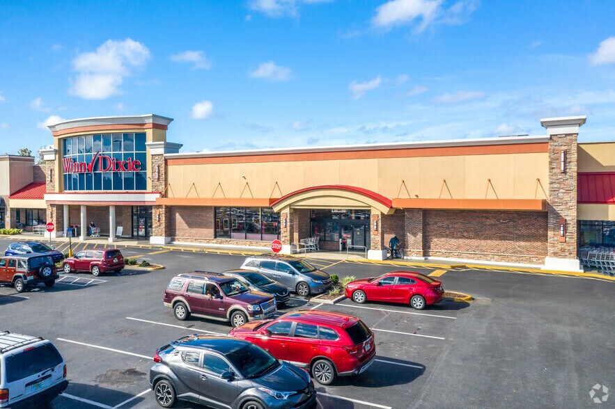 More Photos Of 7800 S US Highway 17, Fern Park Unknown For Lease