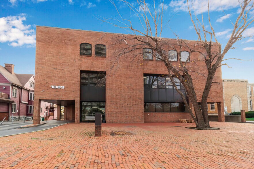 More Photos Of 1083 Delaware Ave, Buffalo Medical For Lease