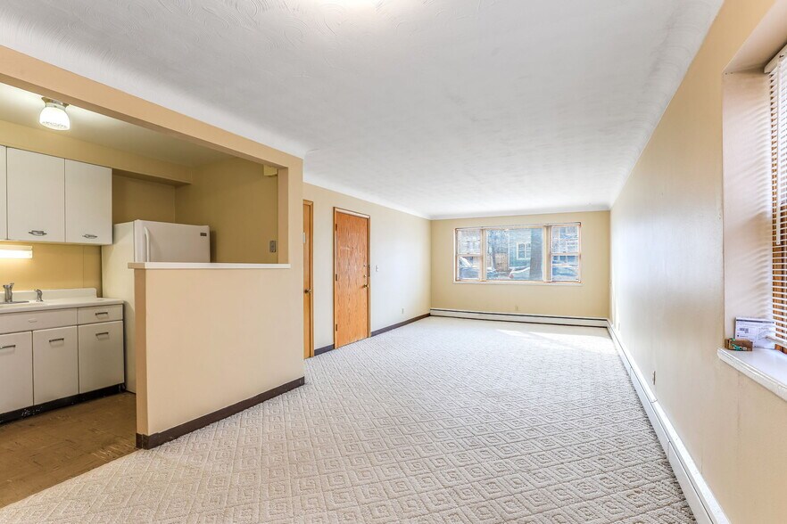 More Photos Of 1991 Grand Ave, Saint Paul Apartments For Sale