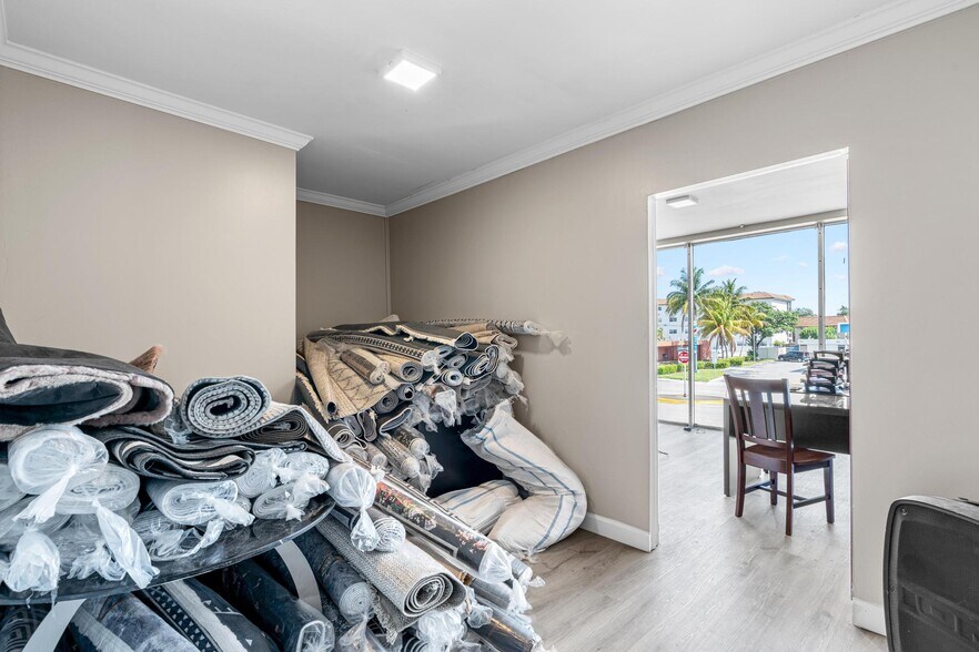 More Photos Of 1500 E Commercial Blvd, Fort Lauderdale Freestanding For Sale