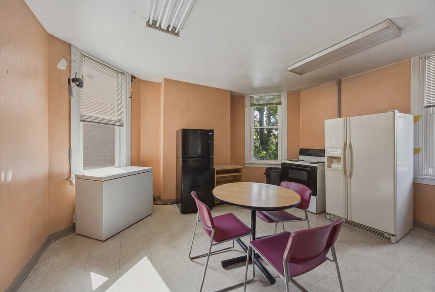 More Photos Of 512 Franklin Ave, Pittsburgh Apartments For Sale
