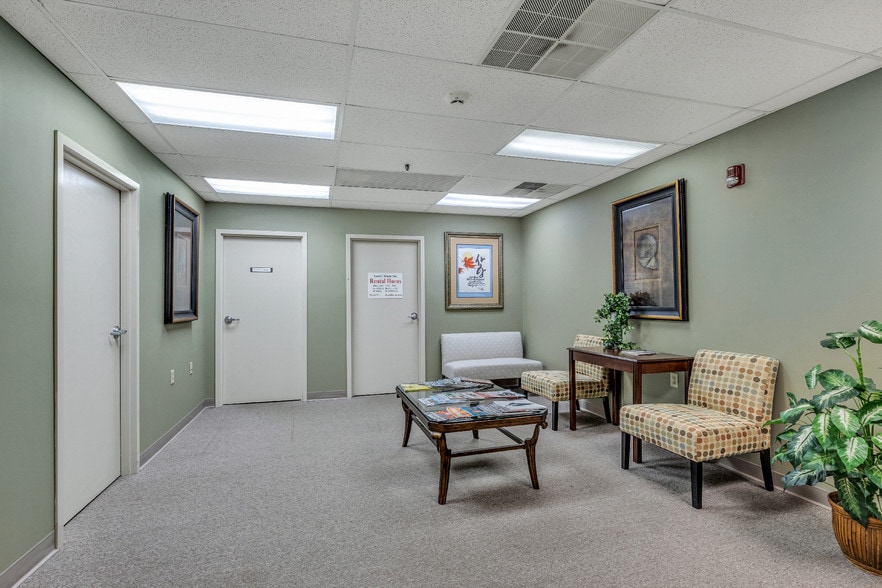 More Photos Of 1510 Stuart Rd, Cleveland Flex For Sale