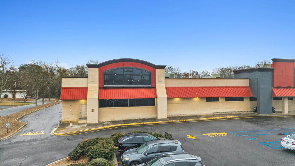 More Photos Of 201-273 W Butler Rd, Mauldin General Retail For Lease