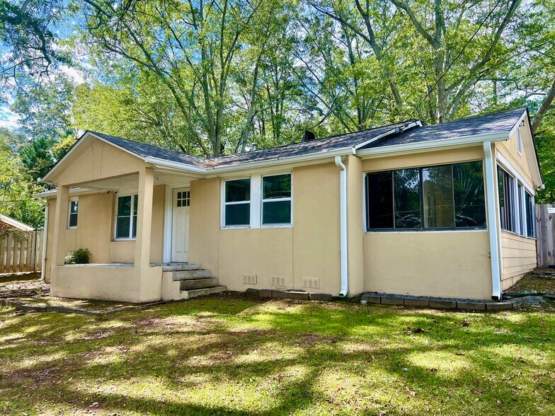 More Photos Of 410 N Main St, Alpharetta Office For Lease