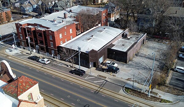 Primary Photo Of 3807 Main St, Kansas City Freestanding For Lease