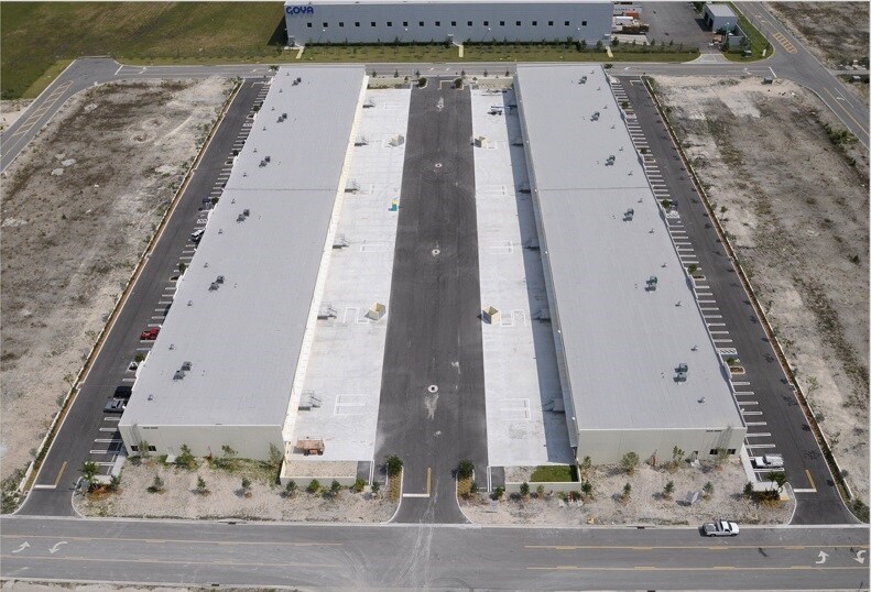 More Photos Of 13431-13453 NW 19th Ln, Miami Warehouse For Lease