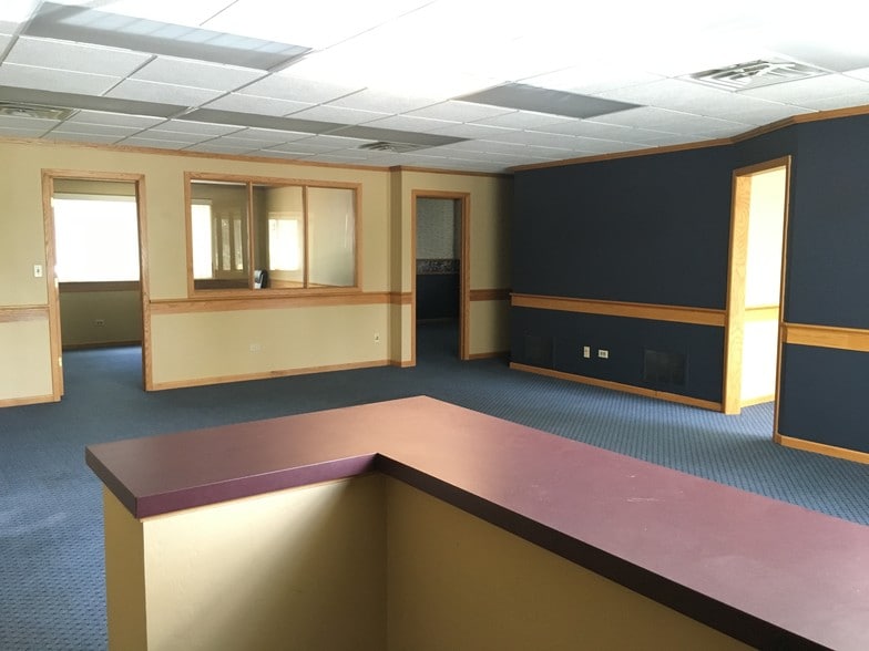 More Photos Of 1101 Irving Park Rd, Bensenville Medical For Sale