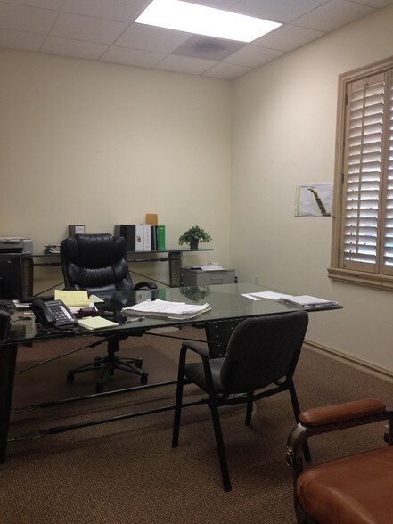 More Photos Of 5974 Silver Springs Dr, El Paso Office For Lease