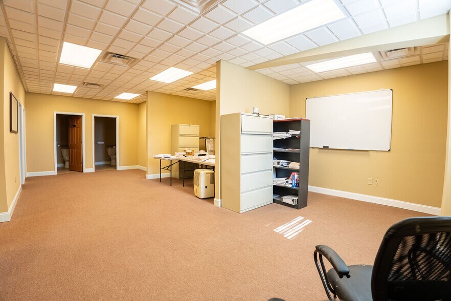 More Photos Of 403 S Pleasant Hill Rd, Warner Robins Office For Sale