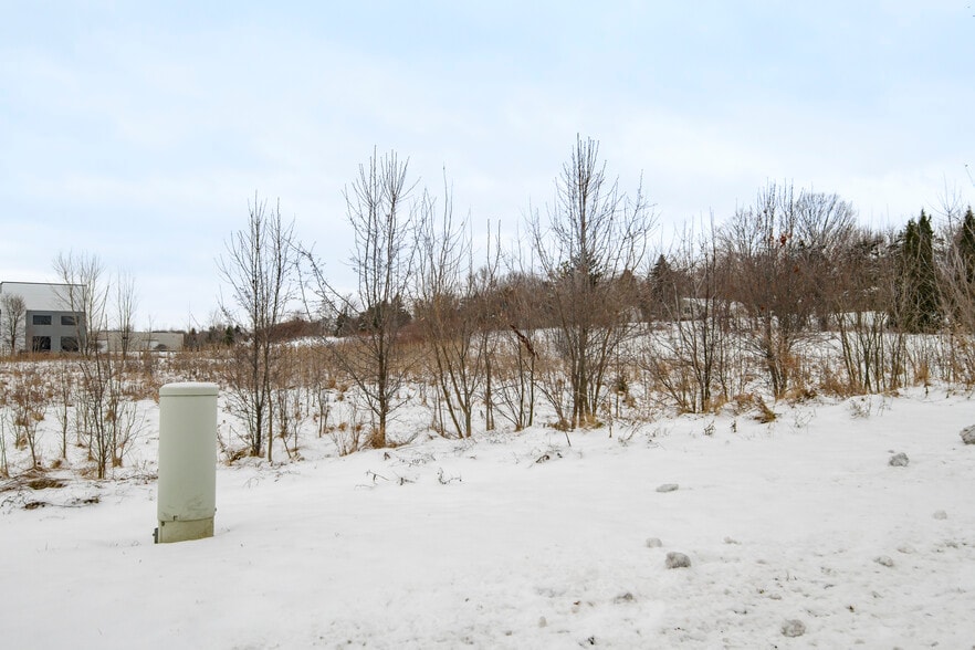 More Photos Of Corporate Dr @ Corporate Drive, Waukesha Land For Sale