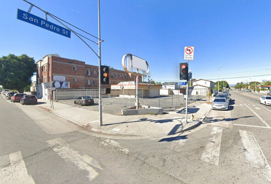 Primary Photo Of 257 Vernon Ave, Los Angeles Land For Sale
